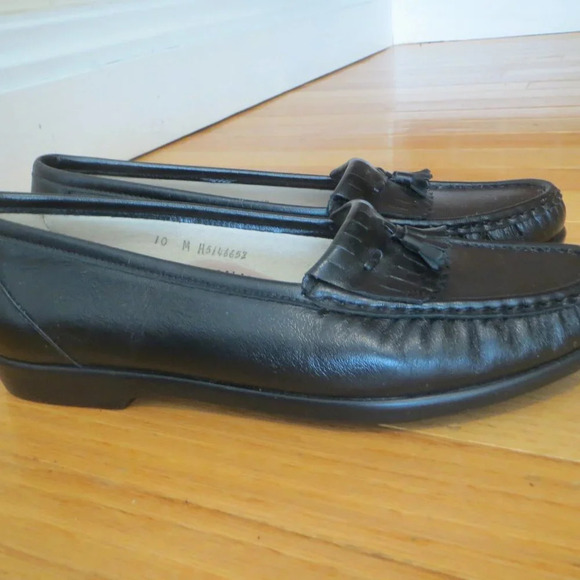 Women's Black SAS Penny Loafers Wedges Slip On Shoes Size 10 M EUC - Picture 3 of 10